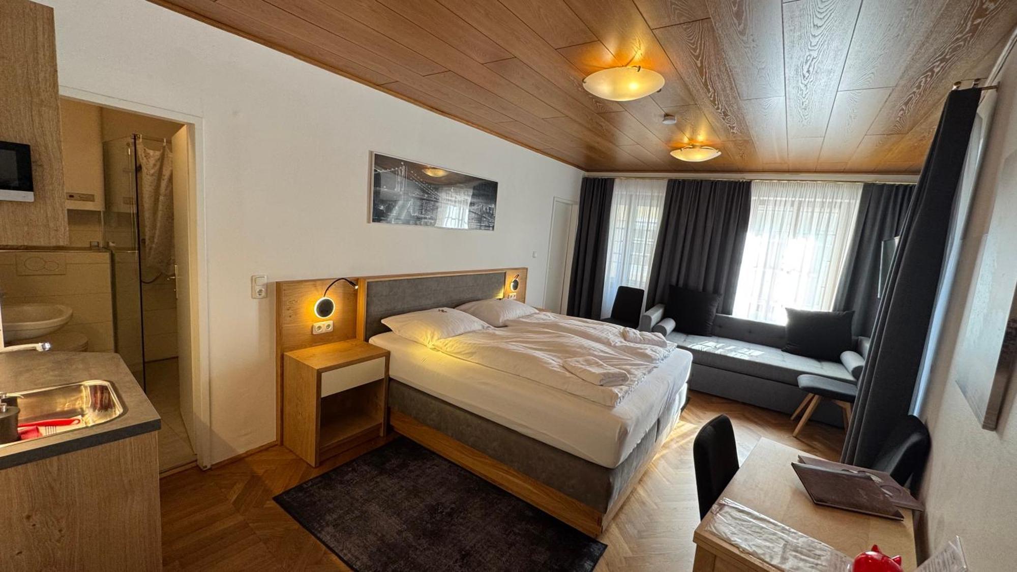 Guesthouse Mozart - Apartment House Salzburg Eksteriør billede